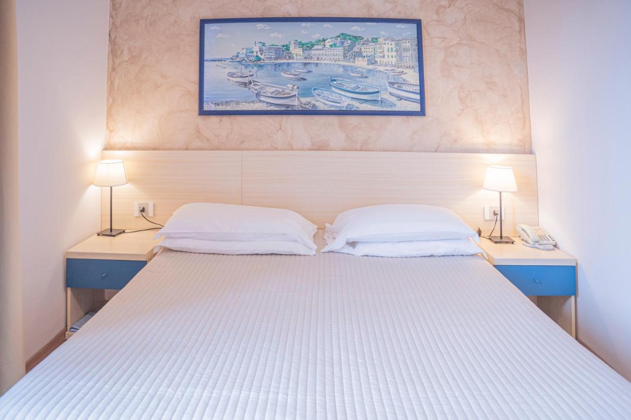 Albergo Celeste セストリ・レヴァンテ エクステリア 写真